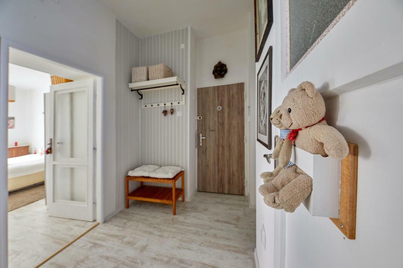 Pikachu'S Gallery - Historical Old Town Bratislava Bagian luar foto